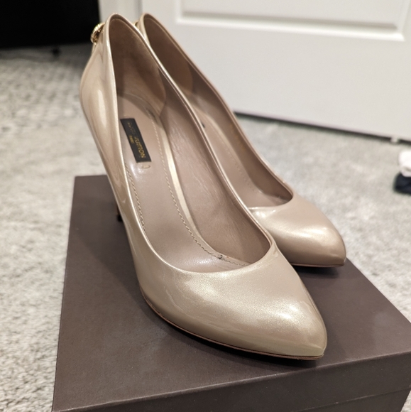 Louis Vuitton patent leather tan pump - Picture 2 of 6